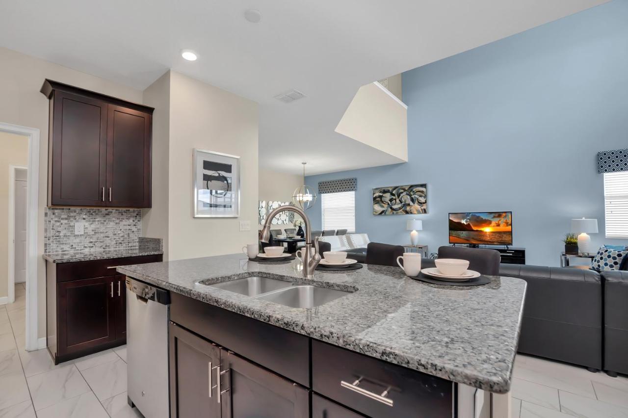 Lakeview With Private Pool And Free Water Park -10mins From Disney- *
