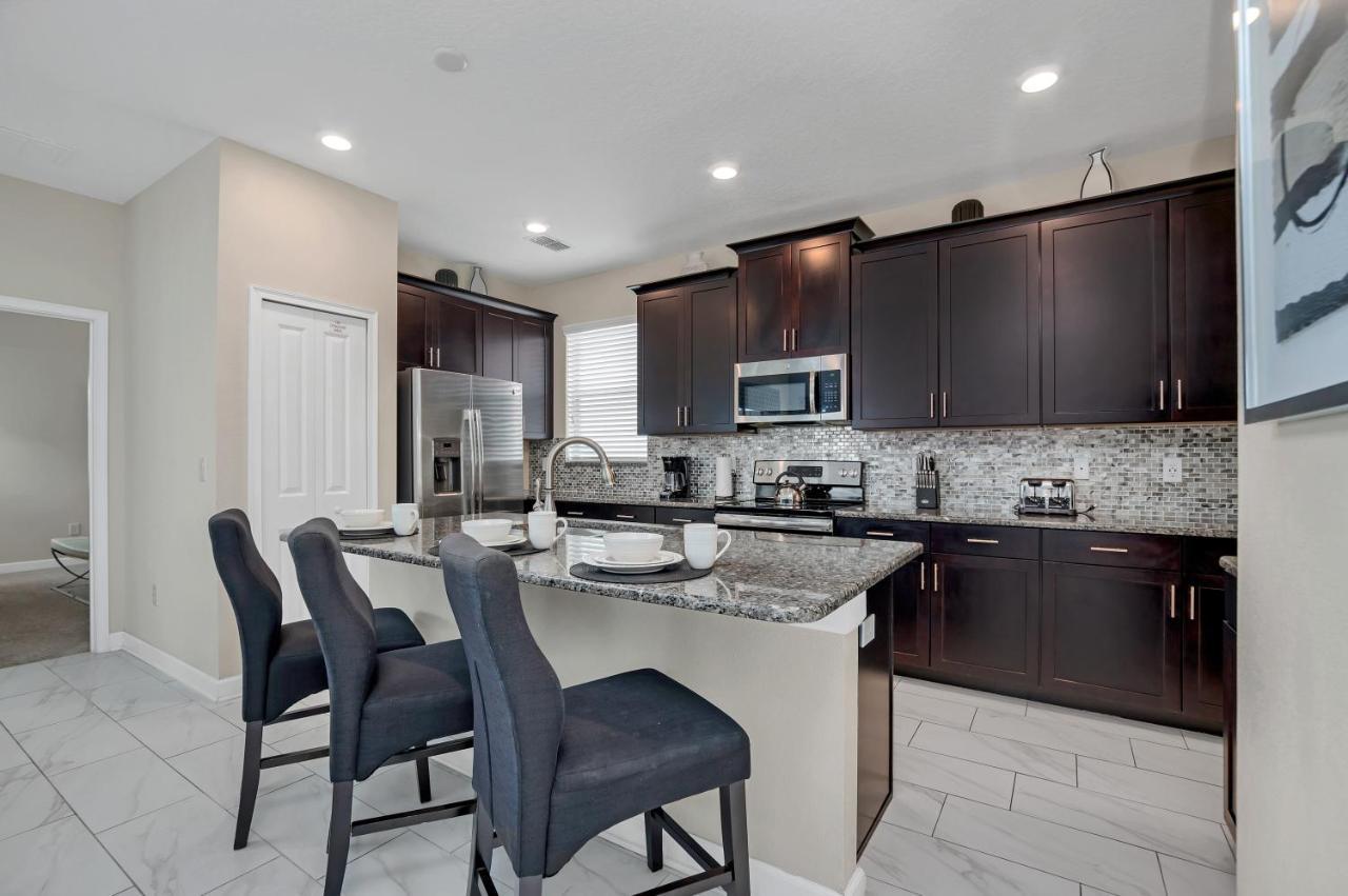 Holiday home Lakeview With Private Pool And Free Water Park -10mins From Disney- *